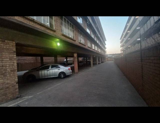 2 BEDROOM APARTMENT FOR SALE IN PRETORIA WEST